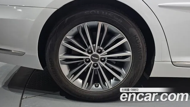 2017 Genesis EQ900 3.3 T-GDI Sold VIN KMHG141ABHU030722 – engine bay