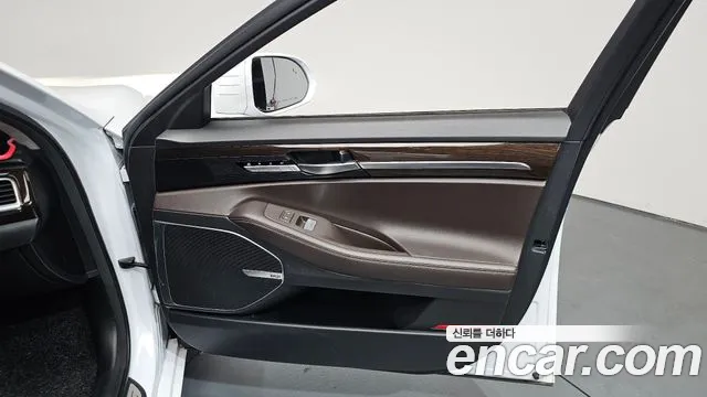 2017 Genesis EQ900 3.3 T-GDI Sold VIN KMHG141ABHU030722 – photo 13