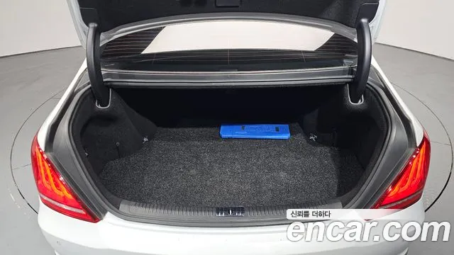 2017 Genesis EQ900 3.3 T-GDI Sold VIN KMHG141ABHU030722 – photo 36