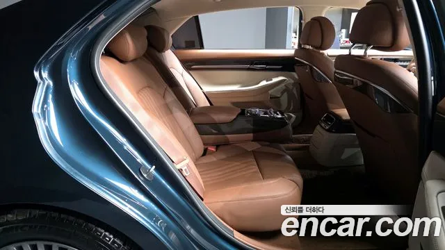 2021 Genesis G90 3.3 T AWD Sold VIN KMHG141ADMU089670 – dashboard
