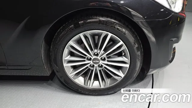 2018 Genesis EQ900 3.8 GDI VIN KMHG141DBJU042741