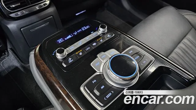 2019 Genesis G90 3.8 Sold VIN KMHG141DBKU056050 – exterior detail