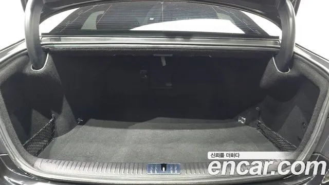 2019 Genesis G90 3.8 Sold VIN KMHG141DBKU071024 – photo 12 2019 Genesis G90 3.8 Sold VIN KMHG141DBKU071024 – photo 12