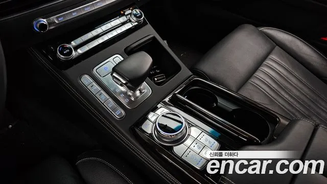 2020 Genesis G90 3.8 Sold VIN KMHG141DBLU083126 – photo 13