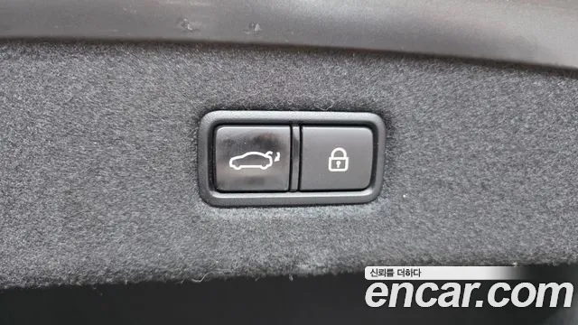 2018 Genesis EQ900 3.8 GDI AWD Sold VIN KMHG141DDJU043331 – exterior detail
