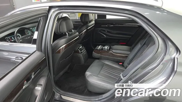 2018 Genesis EQ900 3.8 GDI AWD Sold VIN KMHG141DDJU043331 – photo 11