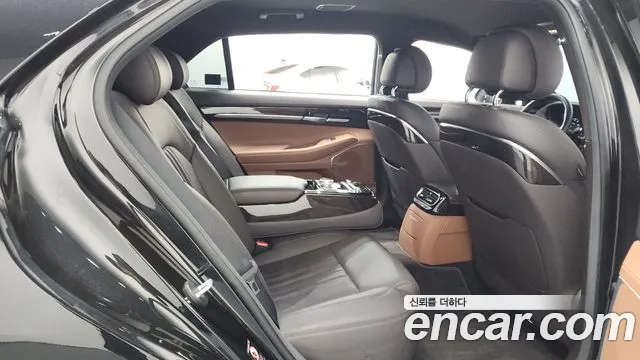 2019 Genesis G90 3.8 AWD Sold VIN KMHG141DDKU058907 – photo 12 2019 Genesis G90 3.8 AWD Sold VIN KMHG141DDKU058907 – photo 12