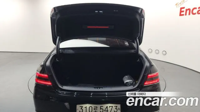 2019 Genesis G90 3.8 AWD Sold VIN KMHG141DDKU058907 – photo 15 2019 Genesis G90 3.8 AWD Sold VIN KMHG141DDKU058907 – photo 15