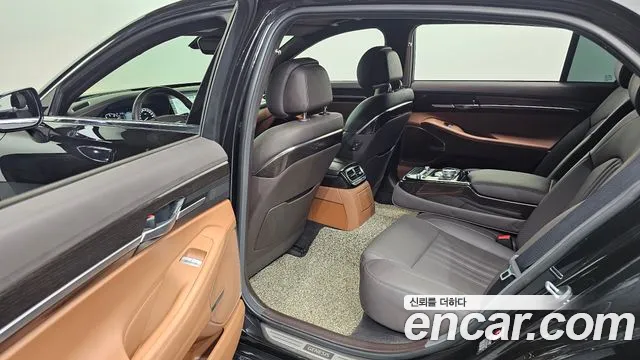 2019 Genesis G90 3.8 AWD Sold VIN KMHG141DDKU062466 – photo 19