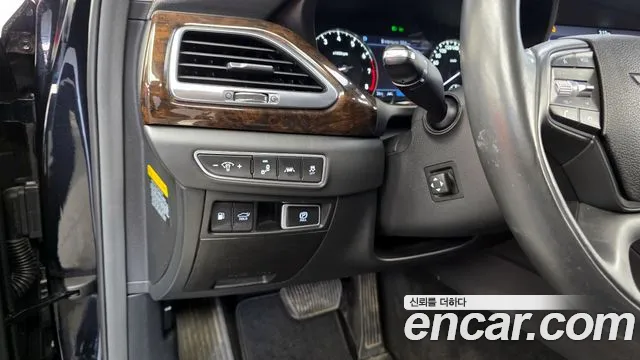 2019 Genesis G90 3.8 AWD Sold VIN KMHG141DDKU072870 – trunk area 2019 Genesis G90 3.8 AWD Sold VIN KMHG141DDKU072870 – trunk area