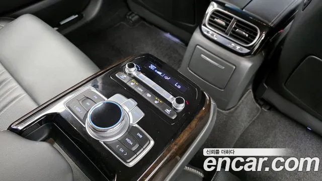 2019 Genesis G90 3.8 AWD Sold VIN KMHG141DDKU072870 – photo 20 2019 Genesis G90 3.8 AWD Sold VIN KMHG141DDKU072870 – photo 20