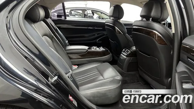 2019 Genesis G90 3.8 AWD Sold VIN KMHG141DDKU074000 – photo 11