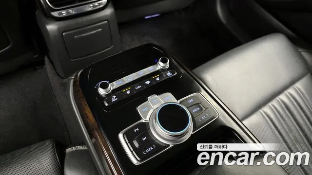 2019 Genesis G90 3.8 AWD Sold VIN KMHG141DDKU074000 – photo 13