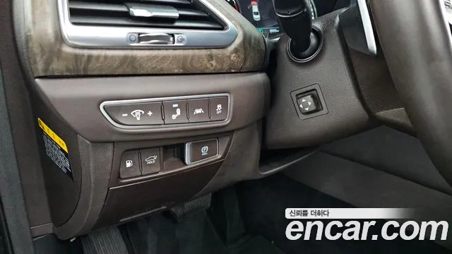 2020 Genesis G90 3.8 AWD Sold VIN KMHG141DDLU082000 – rear exterior 2020 Genesis G90 3.8 AWD Sold VIN KMHG141DDLU082000 – rear exterior