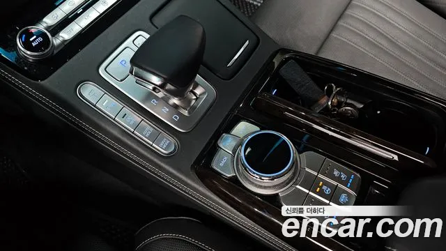 2021 Genesis G90 3.8 AWD Sold VIN KMHG141DDMU084071 – exterior detail 2021 Genesis G90 3.8 AWD Sold VIN KMHG141DDMU084071 – exterior detail