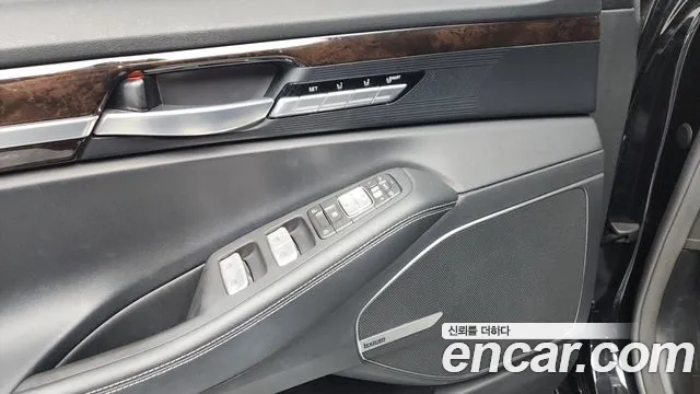 2021 Genesis G90 3.8 AWD Sold VIN KMHG141DDMU091984 – photo 30