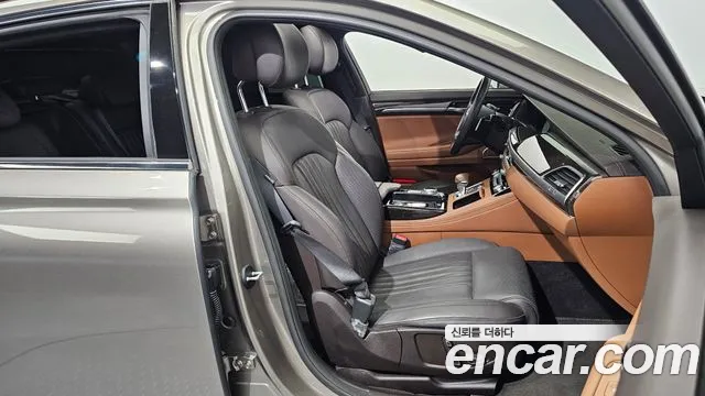2021 Genesis G90 3.8 AWD Sold VIN KMHG141DDMU092259 – exterior detail 2021 Genesis G90 3.8 AWD Sold VIN KMHG141DDMU092259 – exterior detail