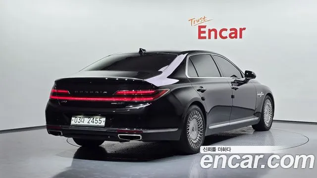 2019 Genesis G90 3.3 T AWD Sold VIN KMHG241ADKU061352 – trunk area