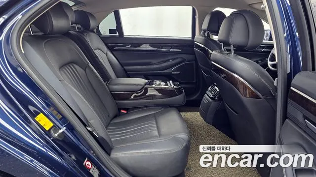 2019 Genesis G90 3.3 T AWD Sold VIN KMHG241ADKU066609 – photo 14