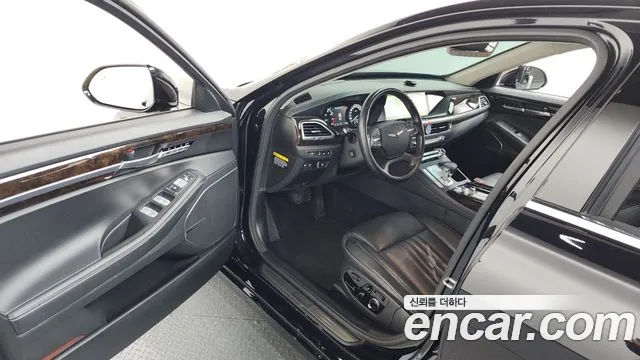 2021 Genesis G90 3.3 T AWD Sold VIN KMHG241ADMU089470 – engine bay