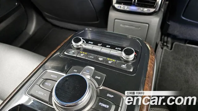 2018 Genesis EQ900 3.8 GDI AWD Sold VIN KMHG241DDJU036499 – exterior detail