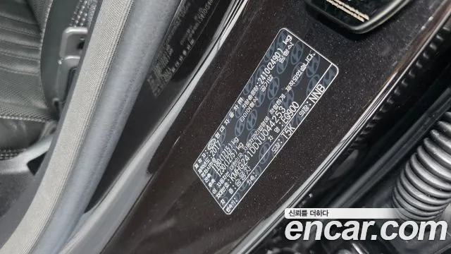 2018 Genesis EQ900 3.8 GDI AWD Sold VIN KMHG241DDJU044253 – photo 28 2018 Genesis EQ900 3.8 GDI AWD Sold VIN KMHG241DDJU044253 – photo 28