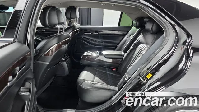 2018 Genesis EQ900 3.8 GDI AWD Sold VIN KMHG241DDJU044253 – photo 33 2018 Genesis EQ900 3.8 GDI AWD Sold VIN KMHG241DDJU044253 – photo 33