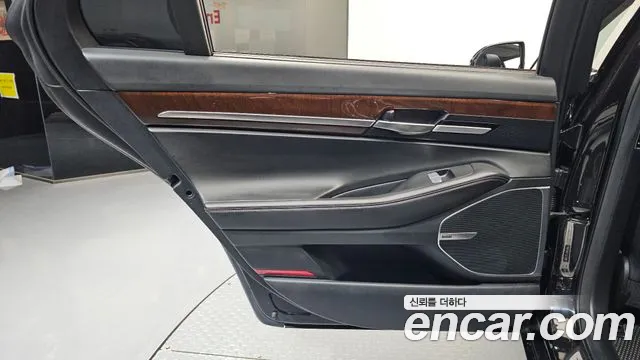 2018 Genesis EQ900 3.8 GDI AWD Sold VIN KMHG241DDJU047247 – photo 22 2018 Genesis EQ900 3.8 GDI AWD Sold VIN KMHG241DDJU047247 – photo 22