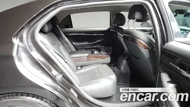 2018 Genesis EQ900 3.8 GDI AWD Sold VIN KMHG241DDJU049876 – photo 11 2018 Genesis EQ900 3.8 GDI AWD Sold VIN KMHG241DDJU049876 – photo 11