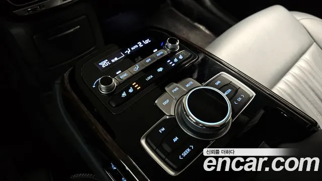 2019 Genesis G90 3.8 AWD Sold VIN KMHG241DDKU063143 – photo 18 2019 Genesis G90 3.8 AWD Sold VIN KMHG241DDKU063143 – photo 18