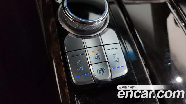 2019 Genesis G90 3.8 AWD Sold VIN KMHG241DDKU067393 – photo 14