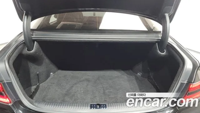 2019 Genesis G90 3.8 AWD Sold VIN KMHG241DDKU067393 – photo 15