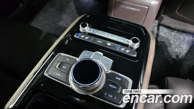 2019 Genesis G90 3.8 AWD Sold VIN KMHG241DDKU068797 – exterior detail