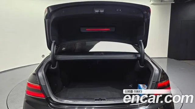 2019 Genesis G90 3.8 AWD Sold VIN KMHG241DDKU068797 – photo 37