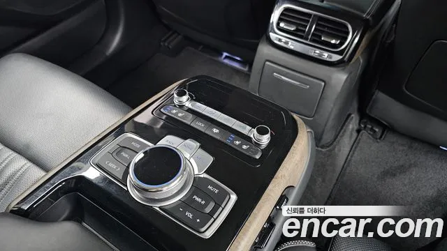 2020 Genesis G90 3.8 AWD Sold VIN KMHG241DDLU081338 – rear exterior