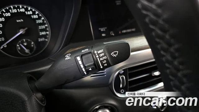 2020 Genesis G90 3.8 AWD Sold VIN KMHG241DDLU081338 – exterior detail