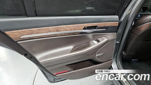 2021 Genesis G90 3.8 AWD Sold VIN KMHG241DDMU093110 – photo 32
