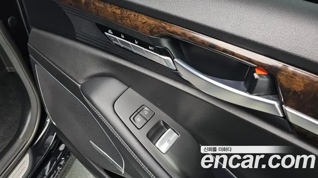 2021 Genesis G90 3.8 AWD Sold VIN KMHG241DDMU094217 – interior seats