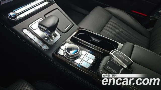 2021 Genesis G90 3.8 AWD Sold VIN KMHG241DDMU094217 – exterior detail