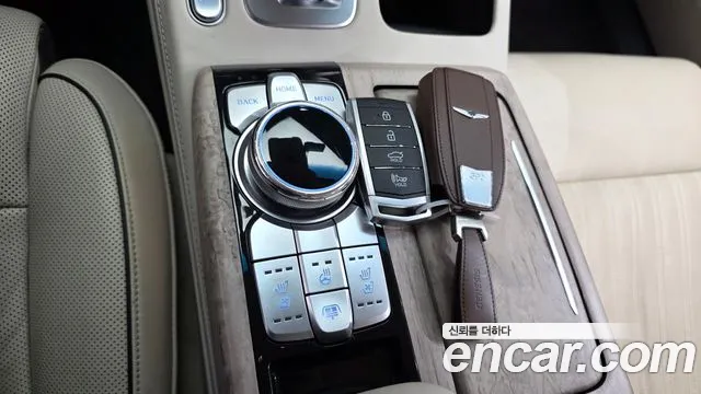 2021 Genesis G90 3.8 AWD Sold VIN KMHG241DDMU094470 – exterior detail 2021 Genesis G90 3.8 AWD Sold VIN KMHG241DDMU094470 – exterior detail