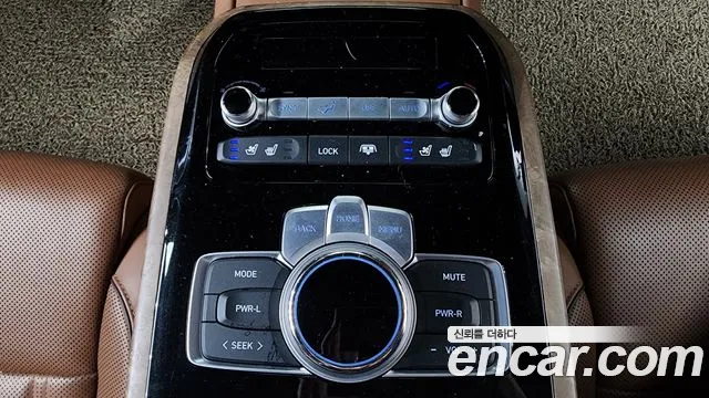 2019 Genesis G90 3.3 T AWD Sold VIN KMHG341ADKU066855 – photo 15