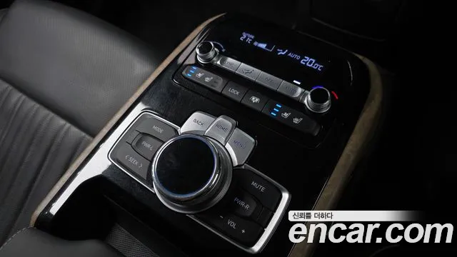 2019 Genesis G90 3.8 AWD Sold VIN KMHG341DDKU057386 – photo 14