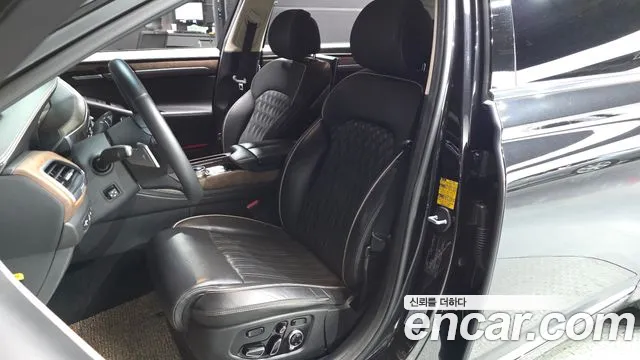 2019 Genesis G90 3.8 AWD Sold VIN KMHG341DDKU063612 – front exterior 2019 Genesis G90 3.8 AWD Sold VIN KMHG341DDKU063612 – front exterior