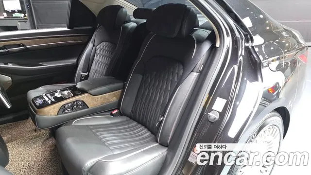 2019 Genesis G90 3.8 AWD Sold VIN KMHG341DDKU063612 – photo 21 2019 Genesis G90 3.8 AWD Sold VIN KMHG341DDKU063612 – photo 21
