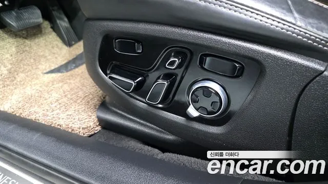2019 Genesis G90 3.8 AWD Sold VIN KMHG341DDKU063612 – photo 27 2019 Genesis G90 3.8 AWD Sold VIN KMHG341DDKU063612 – photo 27