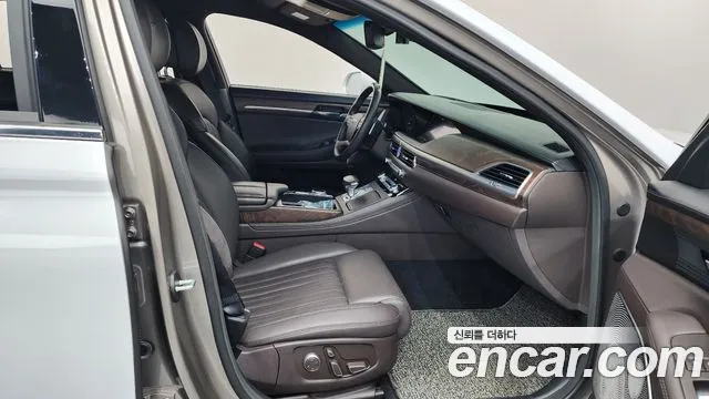 2019 Genesis G90 3.8 AWD Sold VIN KMHG341DDKU070429 – rear exterior