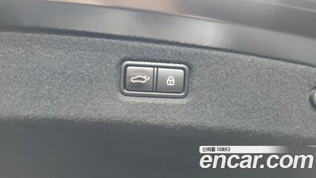 2020 Genesis G90 3.8 AWD Sold VIN KMHG341DDLU079291 – exterior detail