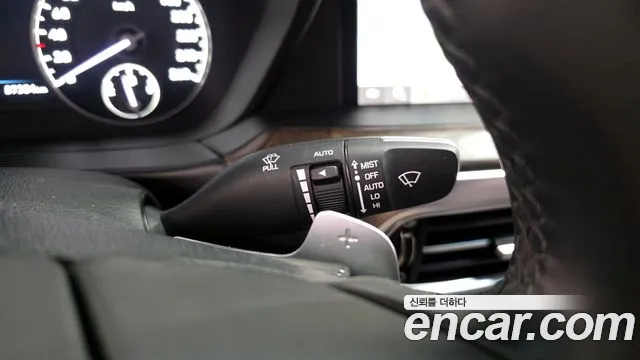 2020 Genesis G90 3.8 AWD Sold VIN KMHG341DDLU079595 – interior seats