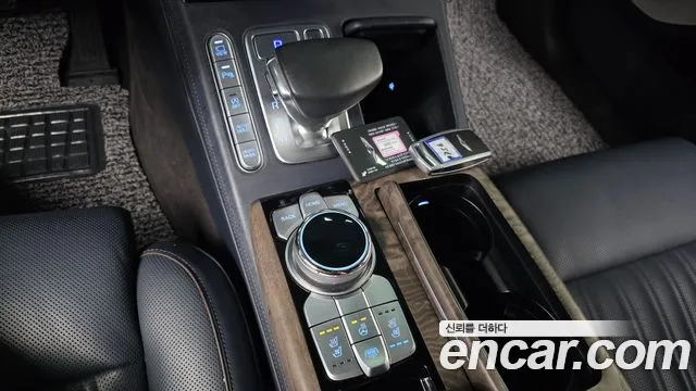 2021 Genesis G90 3.8 AWD Sold VIN KMHG341DDMU089427 – rear exterior