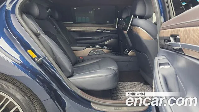 2021 Genesis G90 3.8 AWD Sold VIN KMHG341DDMU089427 – dashboard
